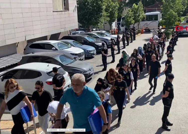 Ankara’da fuhuş operasyonu: 60 kişi tutuklandı