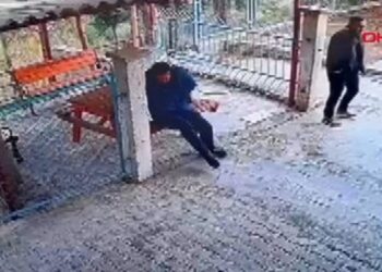 Okul müdürünü vuran çocuk ve babası tutuklandı