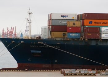 Çin’in ticaret fazlası ilk kez 1,1 trilyon dolara ulaştı