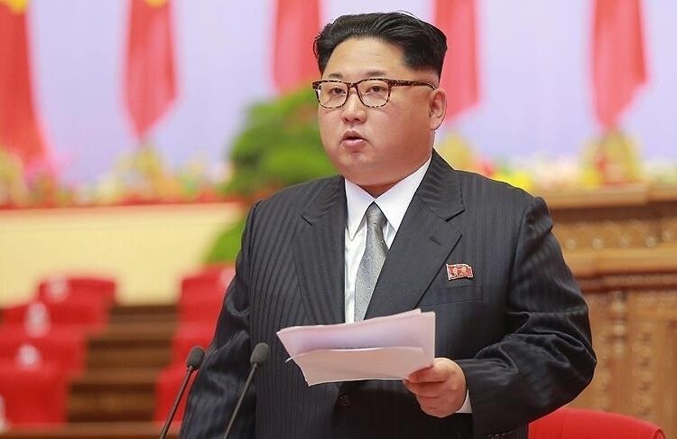 Kim, çok namlulu roketatar üretiminin artırılması için talimat verdi 1 Kim, çok namlulu roketatar üretiminin artırılması için talimat verdi