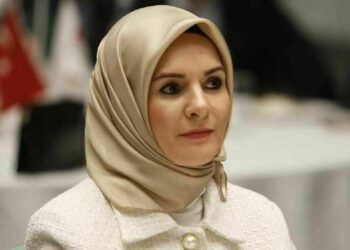 Bakan Göktaş’tan “otel odasında kalan emekli” açıklaması: Bireysel tercihler toplumsal kriz gibi sunuldu