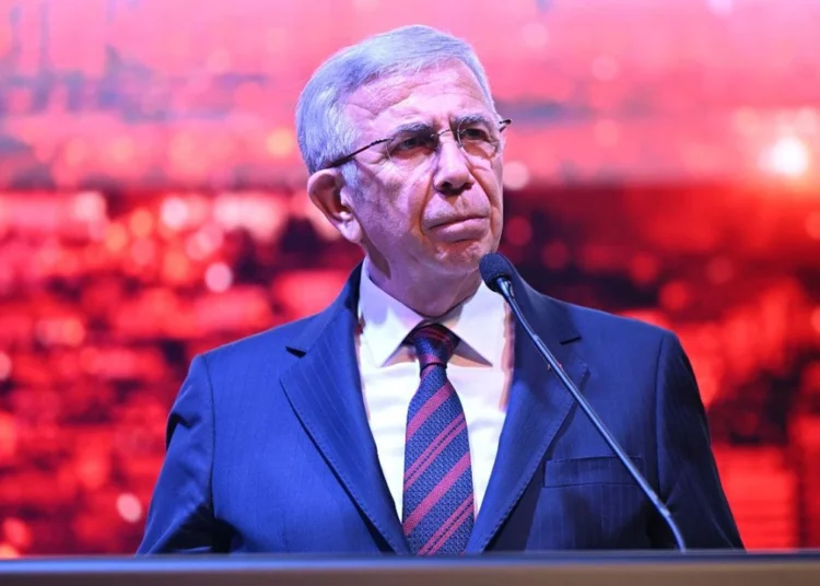 Mansur Yavaş CHP’den istifa etti: Siyasi yoluma bağımsız devam ediyorum 1 Mansur Yavaş’a soruşturma iznine CHP’den tepki: Hukuki değil siyasi