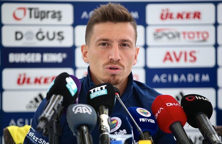 Cezaevindeki Fenerbahçeli futbolcu Mert Hakan Yandaş: Dostlarımın korkaklığını unutmayacağım 1 Cezaevindeki Fenerbahçeli futbolcu Mert Hakan Yandaş: Dostlarımın korkaklığını unutmayacağım