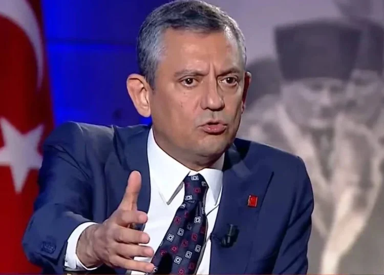 "Özel’in kuracağı partinin adı İstiklal olacak" iddiası 1 Özgür Özel’den İmralı açıklaması: Gitmeyerek doğru karar vermişiz
