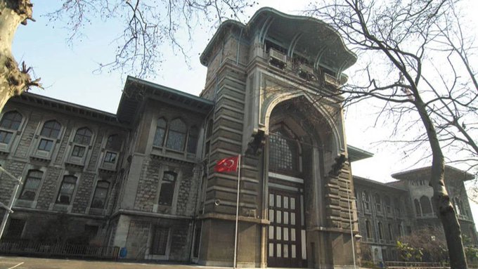 Taciz ve şiddet iddiaları: İstanbul Erkek Lisesi'nin müdürü görevden alındı 1 Taciz ve şiddet iddiaları: İstanbul Erkek Lisesi’nin müdürü görevden alındı