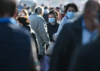 Bir Avrupa ülkesi daha salgın ilan etti: Maskeler geri dönüyor