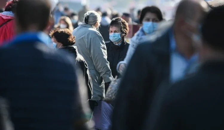 Bir Avrupa ülkesi daha salgın ilan etti: Maskeler geri dönüyor 1 Bir Avrupa ülkesi daha salgın ilan etti: Maskeler geri dönüyor