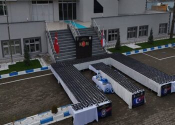 Silah kaçakçılığı operasyonu: Binlerce tabanca parçası ele geçirildi