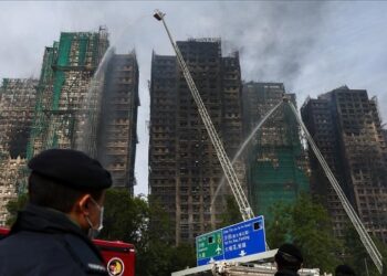 Hong Kong’daki yangında hayatını kaybedenlerin sayısı 159’a yükseldi
