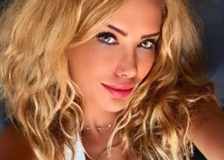 'Ciciş kardeşler'den Ceyda Ersoy'a uyuşturucudan gözaltı 1 ‘Ciciş kardeşler’den Ceyda Ersoy’a uyuşturucudan gözaltı