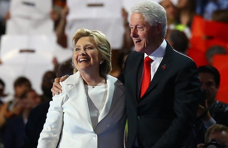 ABD eski başkanı Bill Clinton Epstein soruşturmasında ifade vermeyi reddetti 1 ABD eski başkanı Bill Clinton Epstein soruşturmasında ifade vermeyi reddetti