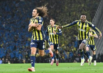 Fenerbahçe kupa hasretine Turkcell Süper Kupa’yı alarak son verdi