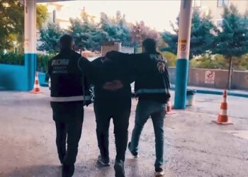 FETÖ’ye yönelik operasyonlarda 81 şüpheli yakalandı