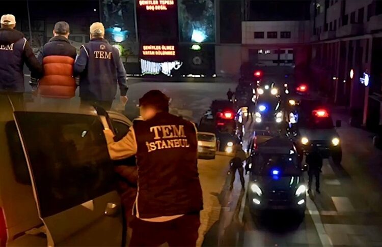 Son 20 günde 223 FETÖ şüphelisi yakalandı