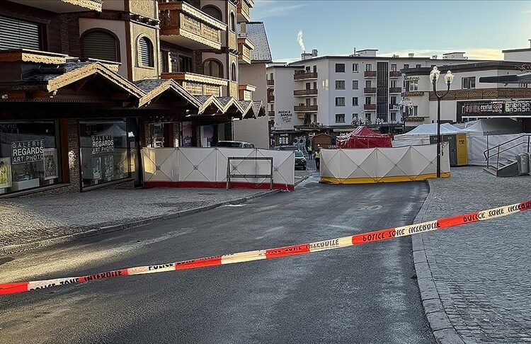 İsviçre'de 40'tan fazla kişinin öldüğü yangına maytaplı mumlar yol açmış 1 İsviçre’de 40’tan fazla kişinin öldüğü yangına maytaplı mumlar yol açmış