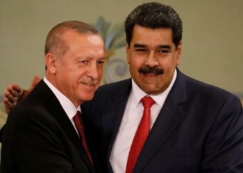 AK Parti’den ilk Maduro tepkisi: Tasvip etmiyoruz