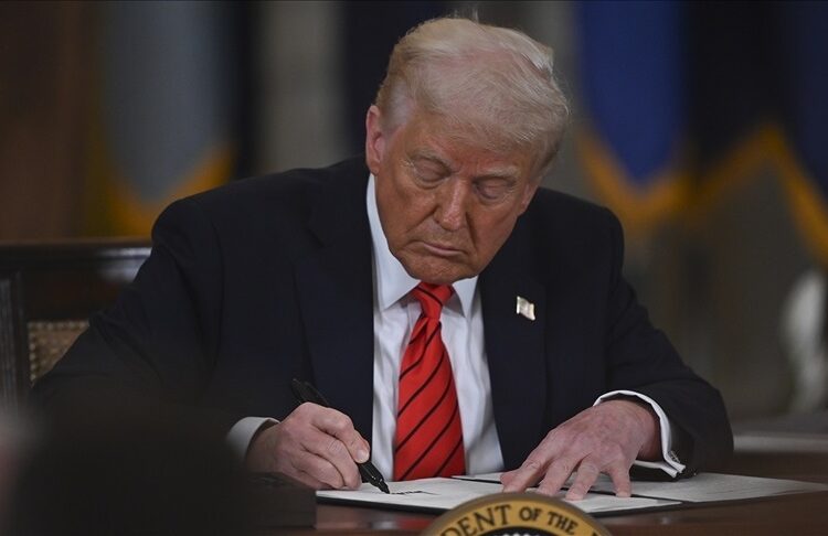 Venezuela petrolünün satış geliri ile ilgili Trump’tan kararname 