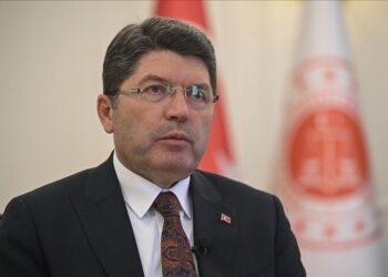 Bakan Tunç yeni anayasa çağrısı yaptı 5 Bakan Tunç yeni anayasa çağrısı yaptı