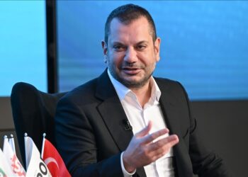 Kamil Aslan yazdı I “Söz var ama netice yok”: Ertuğrul Doğan 5 Kamil Aslan yazdı I “Söz var ama netice yok”: Ertuğrul Doğan