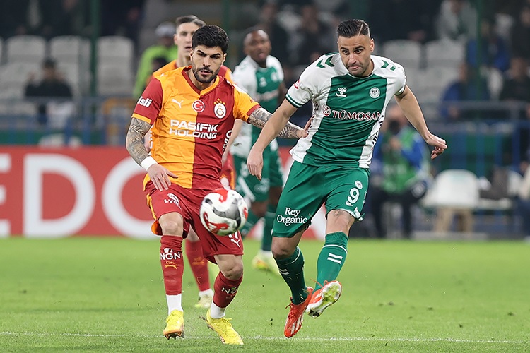 Galatasaray zirve yarışında "yara" aldı 1 Galatasaray zirve yarışında “yara” aldı