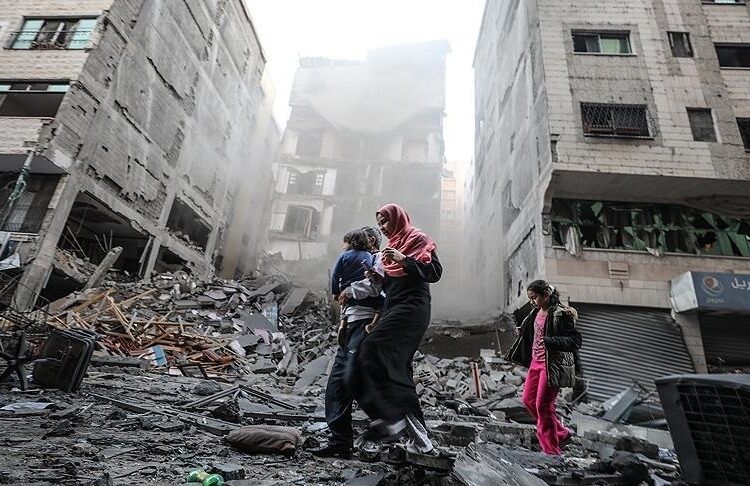 İsrail, ramazan ayında da Gazze Şeridi'ni bombalamaya devam ediyor 1 İsrail, ramazan ayında da Gazze Şeridi’ni bombalamaya devam ediyor