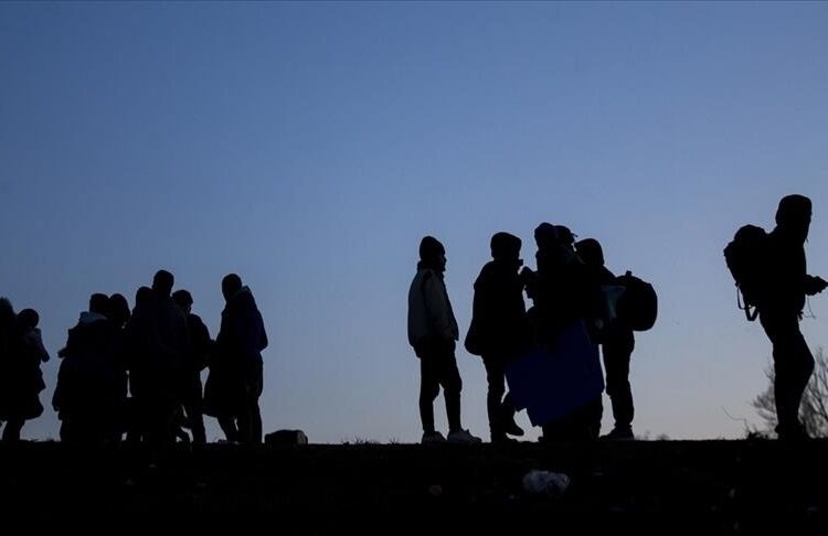 Geçen yıl göç yollarında en az 7 bin 667 kişi öldü veya kayboldu