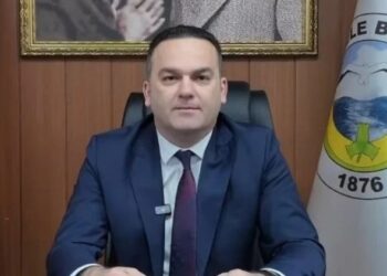 Cinsel tacizden tutuklanan belediye başkanı görevden uzaklaştırıldı
