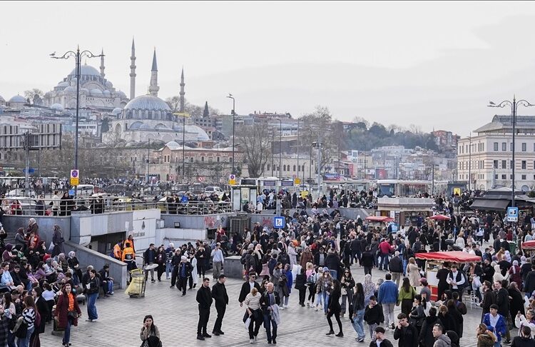Ocak ayında sıcaklıklar, mevsim normallerinin üzerinde gerçekleşti 1 Ocak ayında sıcaklıklar, mevsim normallerinin üzerinde gerçekleşti