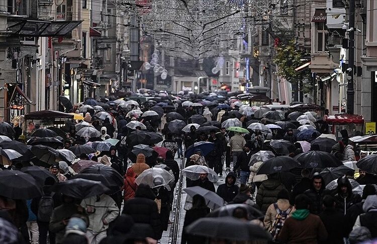 TÜİK nüfus verilerini açıkladı: Geçen yıl 33 ilin nüfusu azaldı 1 TÜİK nüfus verilerini açıkladı: Geçen yıl 33 ilin nüfusu azaldı