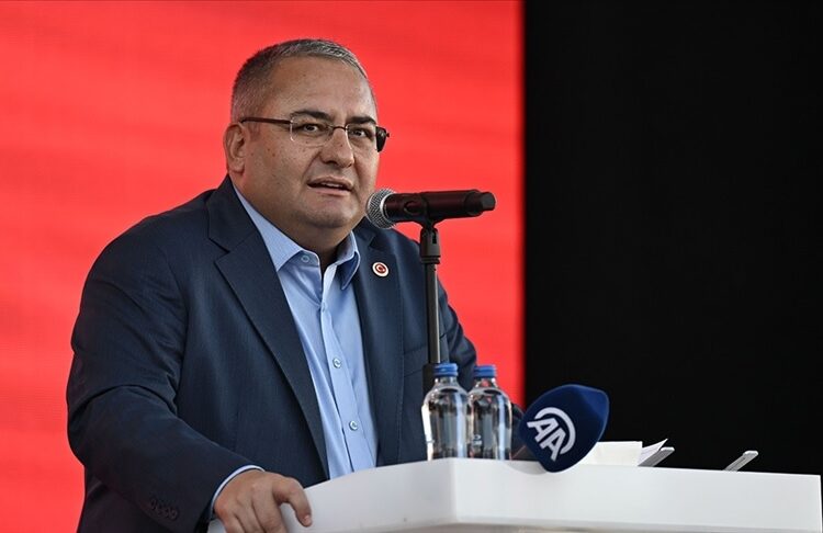 Şamil Tayyar’dan Özarslan yorumu: AK Parti’ye geçişi doğru olmaz 1 Keçiören Belediye Başkanı Mesut Özarslan CHP’den istifa etti