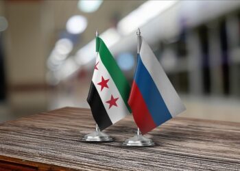 Rus heyeti Suriyeli yetkililerle Rusya’nın Suriye’deki askeri varlığını görüştü