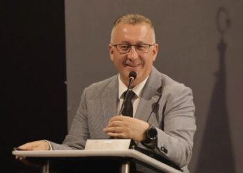 Sakarya’yı sarsan yasak aşkta aldatılan eş 20 milyonluk dava açtı