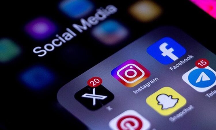 Sosyal medyaya girmek için kimlik ve cep telefonu doğrulaması gerekecek 1 Sosyal medyaya girmek için kimlik ve cep telefonu doğrulaması gerekecek