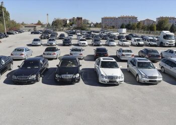 Gümrüklerdeki eşyaların satışından 13,5 milyar lira gelir elde edildi
