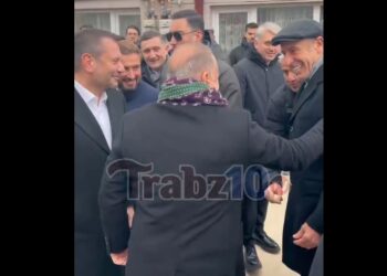 Orhan Kaynak’ın cenazesindeki gülüşmeler tepki topladı