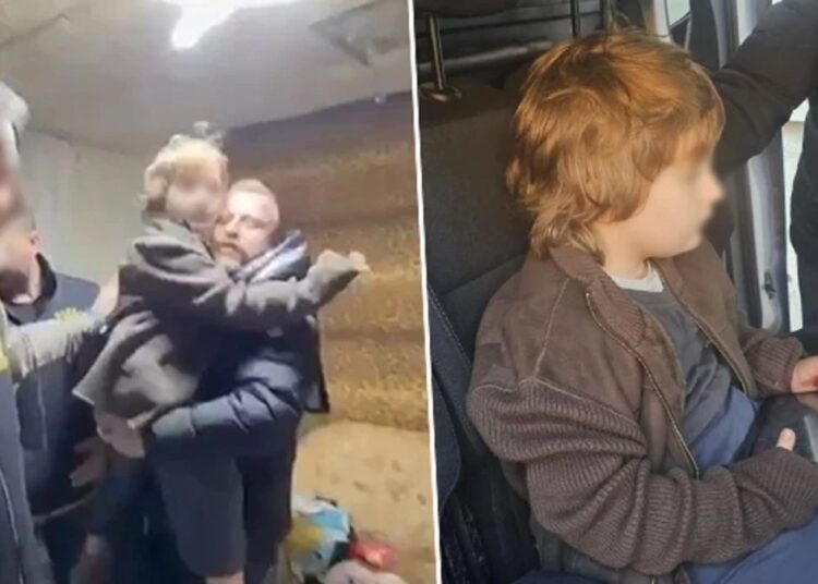 Anneden kaçırılan çocuk, 7 yıl sonra çöp evde bulundu 1 Anneden kaçırılan çocuk, 7 yıl sonra çöp evde bulundu