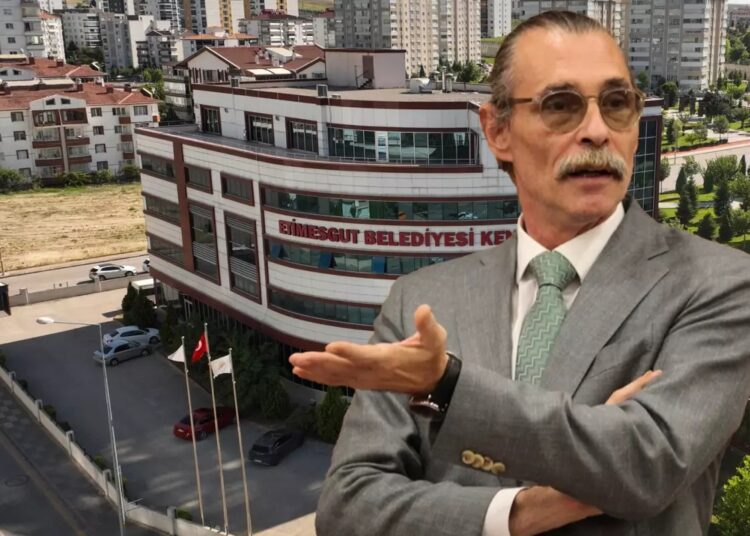 Turkish Post yine gündemi belirledi: Etimesgut Belediyesi'ne operasyon 1 Etimesgut Belediyesi’nde zimmet suçlamasıyla 4 kişi gözaltına alındı