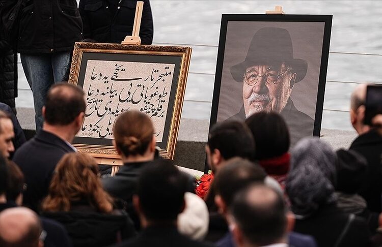 Ünlü tarihçi İlber Ortaylı Fatih haziresine defnedildi 1 Ünlü tarihçi İlber Ortaylı Fatih haziresine defnedildi