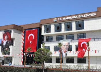 Marmaris Belediyesi’ne gece yarısı baskın