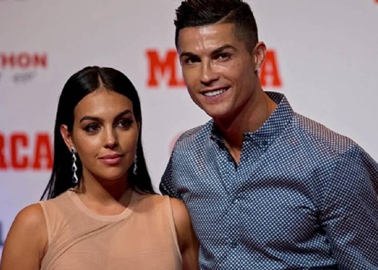Ronaldo, Georgina Rodriguez ile milyon dolarlık evlilik sözleşmesine imza attı