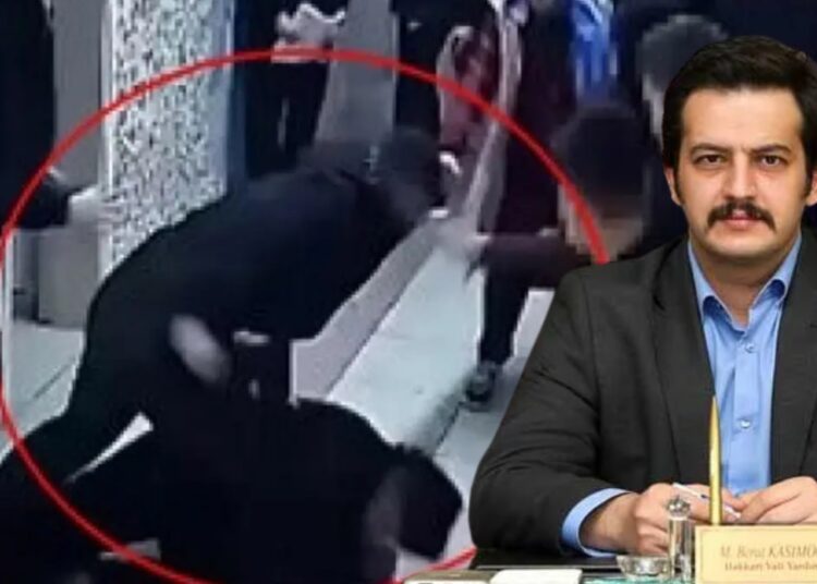 Yasak aşkta yakalanan vali yardımcısı görevden uzaklaştırıldı 1 Yasak aşkta yakalanan vali yardımcısı görevden uzaklaştırıldı