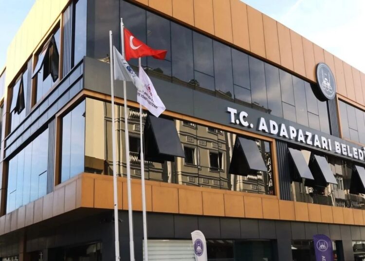 "Adapazarı Belediyesi'ne 7 milyon TL'lik ikramlık alındı" iddiası 1 “Adapazarı Belediyesi’ne 7 milyon TL’lik ikramlık alındı” iddiası