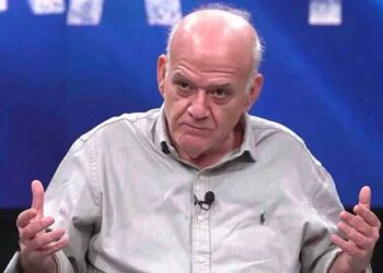 Ahmet Çakar: Fenerbahçe’yi yarışta tutmak için uydurulmuş bir penaltı