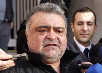 Kanser olan eşinden boşanan Ahmet Özal yeniden evlendi 3 Kanser olan eşinden boşanan Ahmet Özal yeniden evlendi