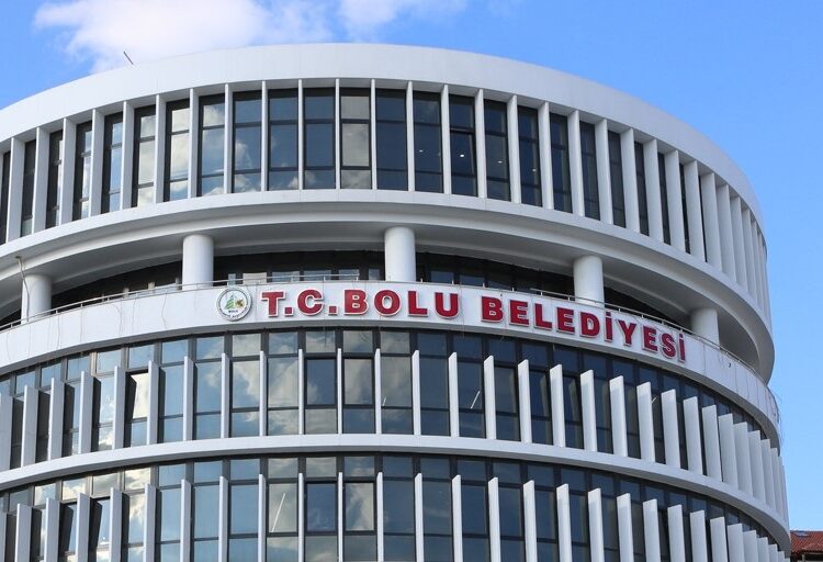 Bolu Belediyesi’ne yeni operasyon 1 Bolu Belediyesi’ne yeni operasyon