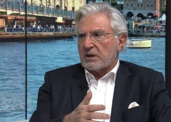 Emin Şirin'den Özel'e eleştiri: Gücünüz varken niye yapmadınız? 7 Emin Şirin’den Özel’e eleştiri: Gücünüz varken niye yapmadınız?