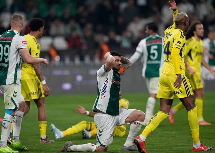 Fenerbahçe Türkiye Kupası’na uzatmalarda veda etti