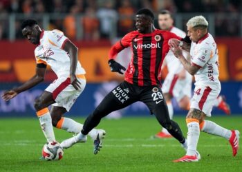 Safa Kar yazdı I Stresli Galatasaray farkı 4’e çıkardı