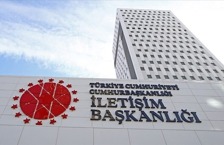 FETÖ ile iltisaklı 2 bin 702 sosyal medya hesabına erişim engeli 1 ABD’ye ait F-15 savaş uçağının Türk yapımı uçaksavarla vurulduğu iddialarına yalanlama