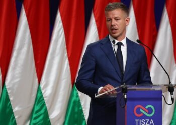 Macaristan'da 16 yıllık Orban dönemi resmen sona erdi 4 Peter Magyar işe eski bakanların malvarlıklarını inceleterek başlayacak